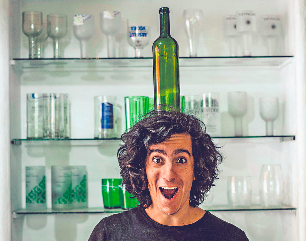 Oskar Muñoz, el joven embotellado