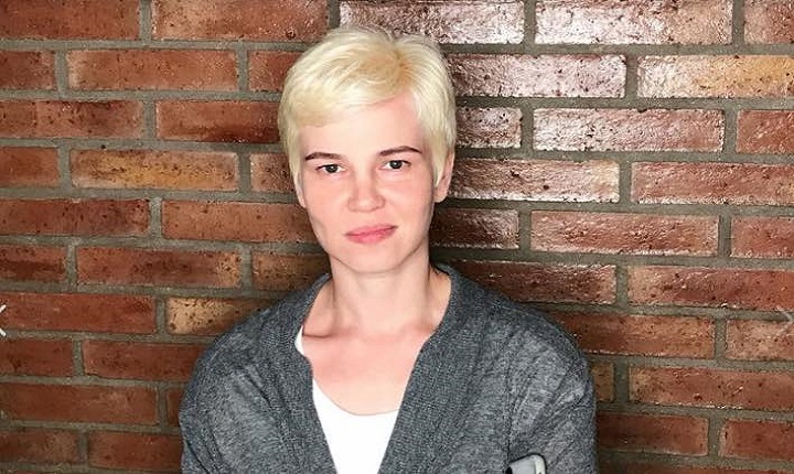 Retrato de Sasha Ivanova fundadora de Sharp Shark